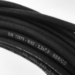 vacum / benzinslange  3.2mm (per meter)