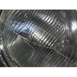 Forlygte 68- assymetrisk, defekt lygteglas