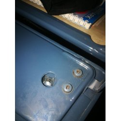 Fjederclips til emblem 4 stk